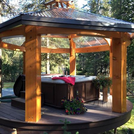 Carriage House Accommodations Girdwood Exterior photo